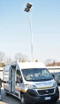00_Fiat Ducato aménagé par Syncro System avec colonne télescopique pneumatique et phares LED pour protection civile