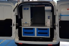 01_Aménagement spécial Doblò avec bloc-tiroirs sous-plancher double hauteur