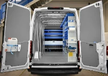 01_Aménagement  Syncro sur Daily Iveco pour installation portes et fenêtres