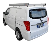 01_BYD ETP3 avec revêtements et système de transport sur toit Syncro