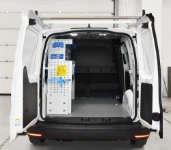 01_Caddy VW avec mobilier Syncro pour installation systèmes de sécurité