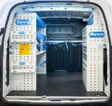 01_Fiat Doblò L1 H1 pour plombier avec meubles sur les parois latérales et accessoires