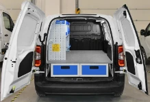 01_Opel Combo avec bloc-tiroirs sous-plancher Syncro