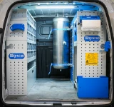 01_Opel Combo L1 H1 pour assistance machines avec les deux parois aménagées par Syncro (1)