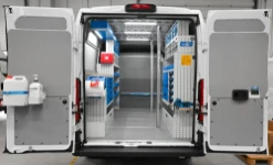 01_Peugeot Boxer avec aménagement Syncro pour installateur de portes et fenêtres