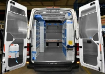 01_Renault Master avec équipements Syncro pour énergies renouvelables