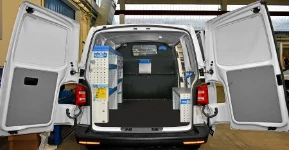 01_Transporter aménagé par Syncro System pour une entreprise de manutention du réseau d’eau potable