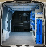 01_Transporter L1 H1 meublé pour maintenance et stockage systèmes anti-incendie