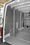 02_Barres arrimage chargement verticales profilées Syncro System pour VW Crafter