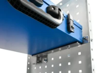 02_Détail du support porte-valises Syncro vu d’en bas