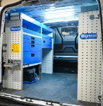 02_Paroi de gauche de Transporter L1 H1 avec porte-étau coulissant, Ecoflow sur châssis