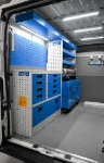 02_Paroi de gauche Ducato avec zone de travail e équipement pour travail itinérant