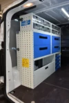02_Paroi de gauche Scudo avec tiroirs métalliques et en plastique transparent Syncro