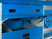 02_Rayonnage avec séparateurs métalliques de  180 mm