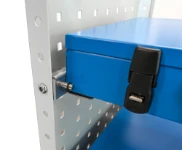 03_Détail O-ring pour bloquer la valise dans le rayonnage pendant que le véhicule est en marche