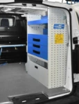 03_Paroi de droite de Fiat Scudo équipée par Syncro avec tiroirs et rayonnages