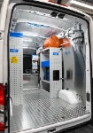 03_Paroi de droite de Ford Transit L3 H3 avec étagères de rayonnage,  Ecoflow et compresseur