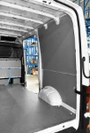03_Paroi droite Crafter avec protections pour la carrosserie