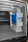 03_Tiroirs, rayonnages et porte-valises sur Sprinter Mercedes pour électricien