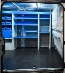 04_Accès depuis la porte coulissante de Ducato avec Syncroblock sur paroi séparation cabine (1)