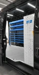 04_De la porte coulissante de Daily, aménagement Syncro pour installation cuisines