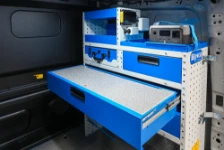 04_Détail écritoire sur Custom