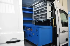 04_Paroi séparation cabine Crafter avec machine combinée groupe électrogène compresseur