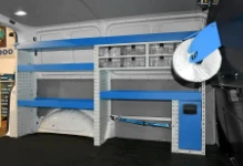 04_Paroi séparation cabine du Transporter avec accessoires