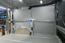 04_Rails pour sangles pour charges lourdes sur Custom Ford 1