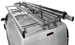 05_Porte-échelles et porte-tubes sur toit du Dokker