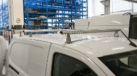 06_Barres porte-tout avec profil Ultrasilent sur le toit de Doblò 
