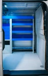 06_Détail du mobilier Syncro à partir de la porte coulissante sur KIA PV5 2026
