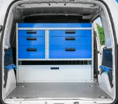 06_Doblò pour chauffagiste avec aménagement uniquement sur paroi séparation cabine