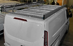 06_Porte-bagages avec porte-tubes Syncro Ultra sur Ford Custom