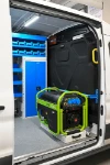44_Chariot avec groupe électrogène sur paroi séparation cabine de Transit pour multiservices (2)