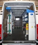 Rivestimento interno con pianale e pannellatura per NV250