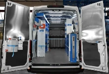 Rivestimento interno con pianale e pannellatura per NV250