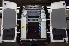 Rivestimento interno con pianale e pannellatura per Berlingo Citroen