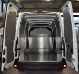 Aluminium strié pour planchers et habillages des fourgons