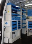 Lato sinistro Opel Movano con pianale, pannellatura, copriruota, ganci e rotaia per cinghie