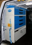 Aménagement pour Connect Ford L1 H1 avec des tiroirs en métal et en plastique