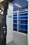 Aménagement pour Daily Iveco vu de la porte latérale