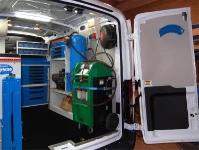 Aménagement pour électroniciens automobile sur fourgon