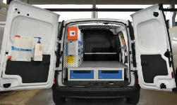 Aménagement pour Kangoo avec tiroirs sous-plancher