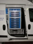Berlingo Citroen con rivestimento interno in legno e lamiera