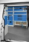 Berlingo Citroen con rivestimento interno in legno e lamiera