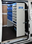 Berlingo Citroen con rivestimento interno in legno e lamiera