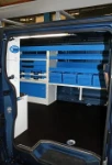 Berlingo Citroen con rivestimento interno in legno e lamiera