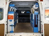 Allestimento officina mobile sul Dacia Dokker con morsa, portarotolo e tanica