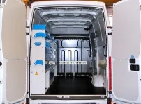Rivestimento interno in legno e lamiera e portatutto per Jumpy